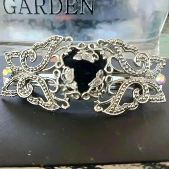 BEAUTIFUL Vintage Hair Clip - Picture 1 of 8